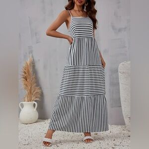 SALE ⭐️🔔Striped Black and White Maxi Dress